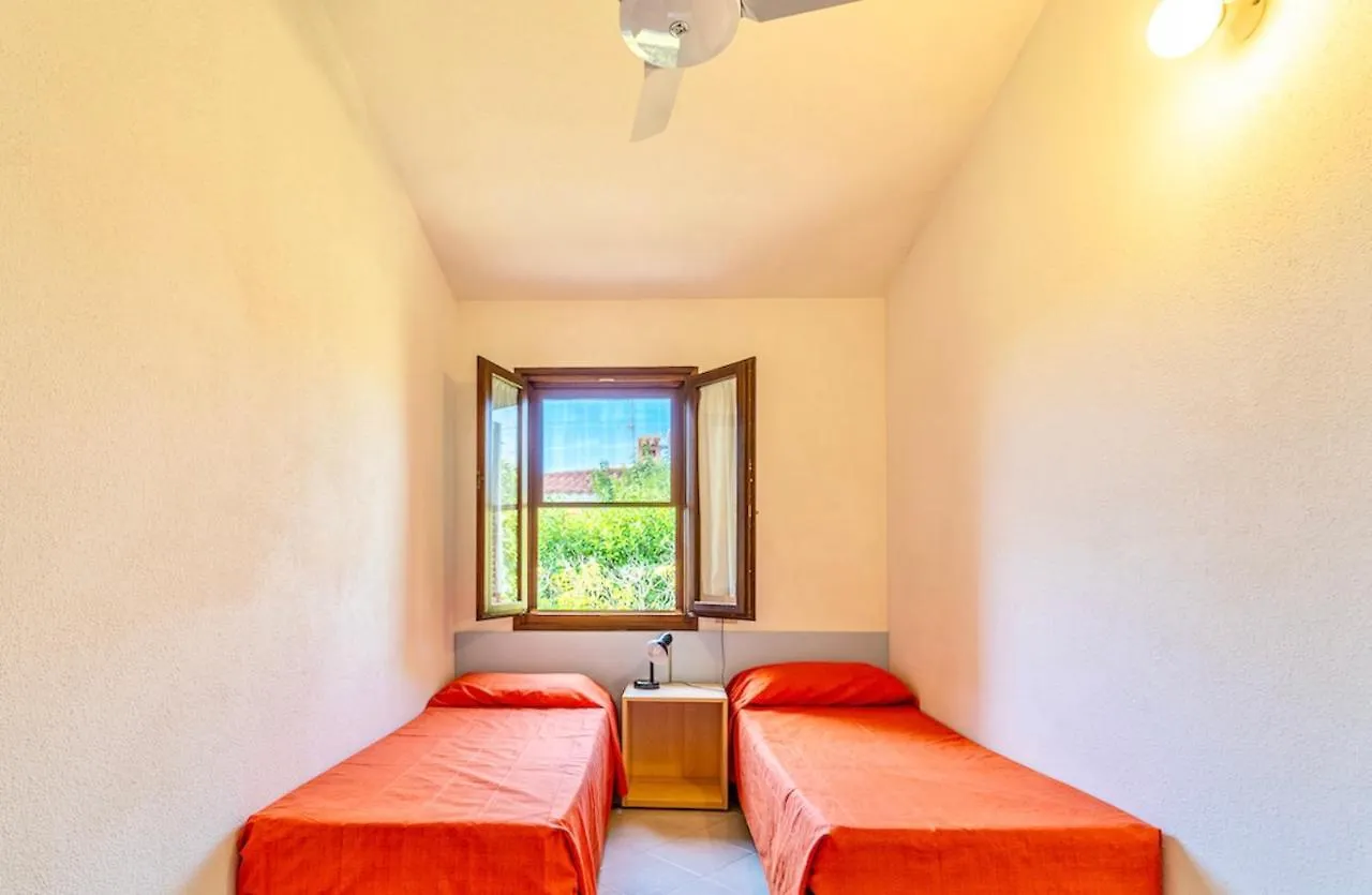 Iss Travel, Apartments In Via Torino - 800 M From La Cinta Beach San Teodoro