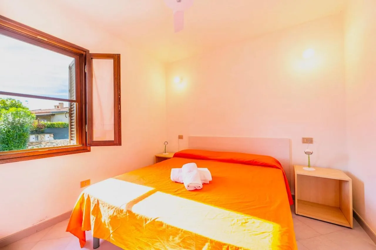 Iss Travel, Apartments In Via Torino - 800 M From La Cinta Beach San Teodoro  0*, San Teodoro (Sardinia)